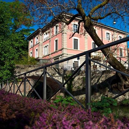 Trilocale In Villa Signorile Милано Екстериор снимка
